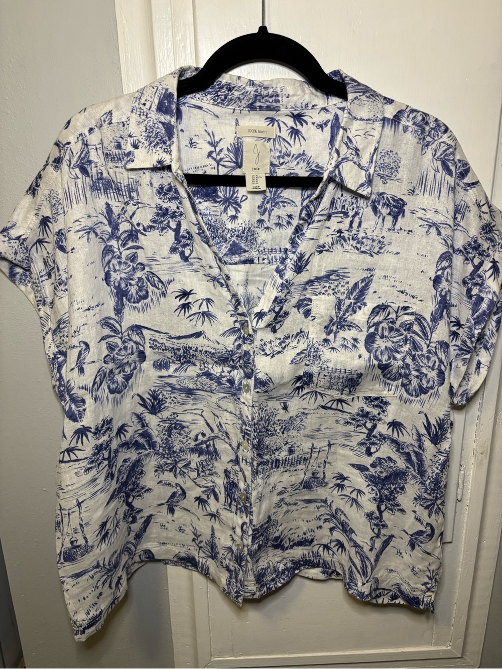 Joie White and Blue Tropical Print Short-Sleeve Button-Down Shirt 100% Linen